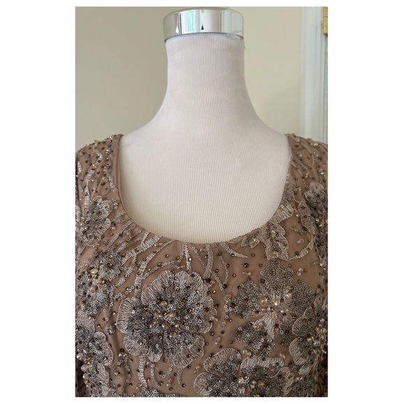 Mac Duggal Metallic Embellished Gown - Picture 15 of 16